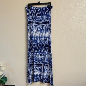 DNA Couture Blue and White Patterned Pencil Skirt